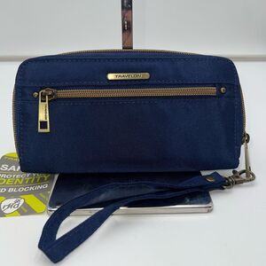 Travelon RFID Long Wallet‎ With Wristlet